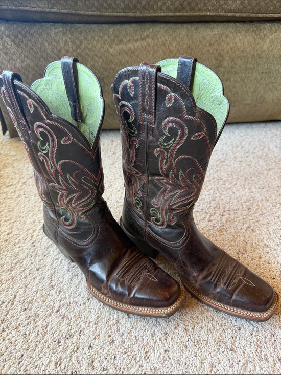 Shoes - Ariat Boots